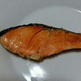 フライパンでふっくら焼き鮭